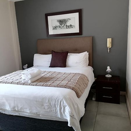 Emabheleni Executive Suites Westpoint Йоганнесбурґ Екстер'єр фото