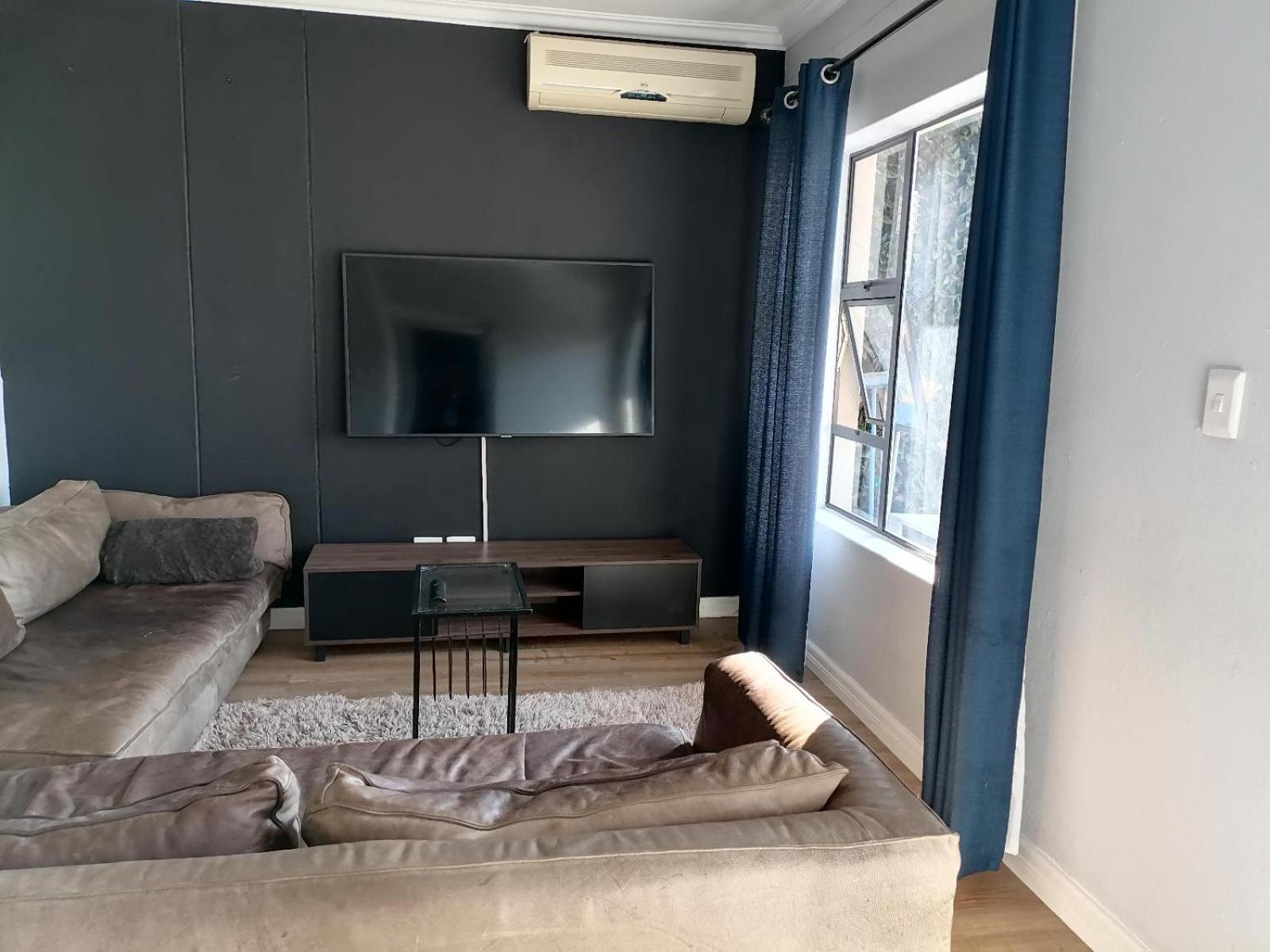 Emabheleni Executive Suites Westpoint Йоганнесбурґ Номер фото