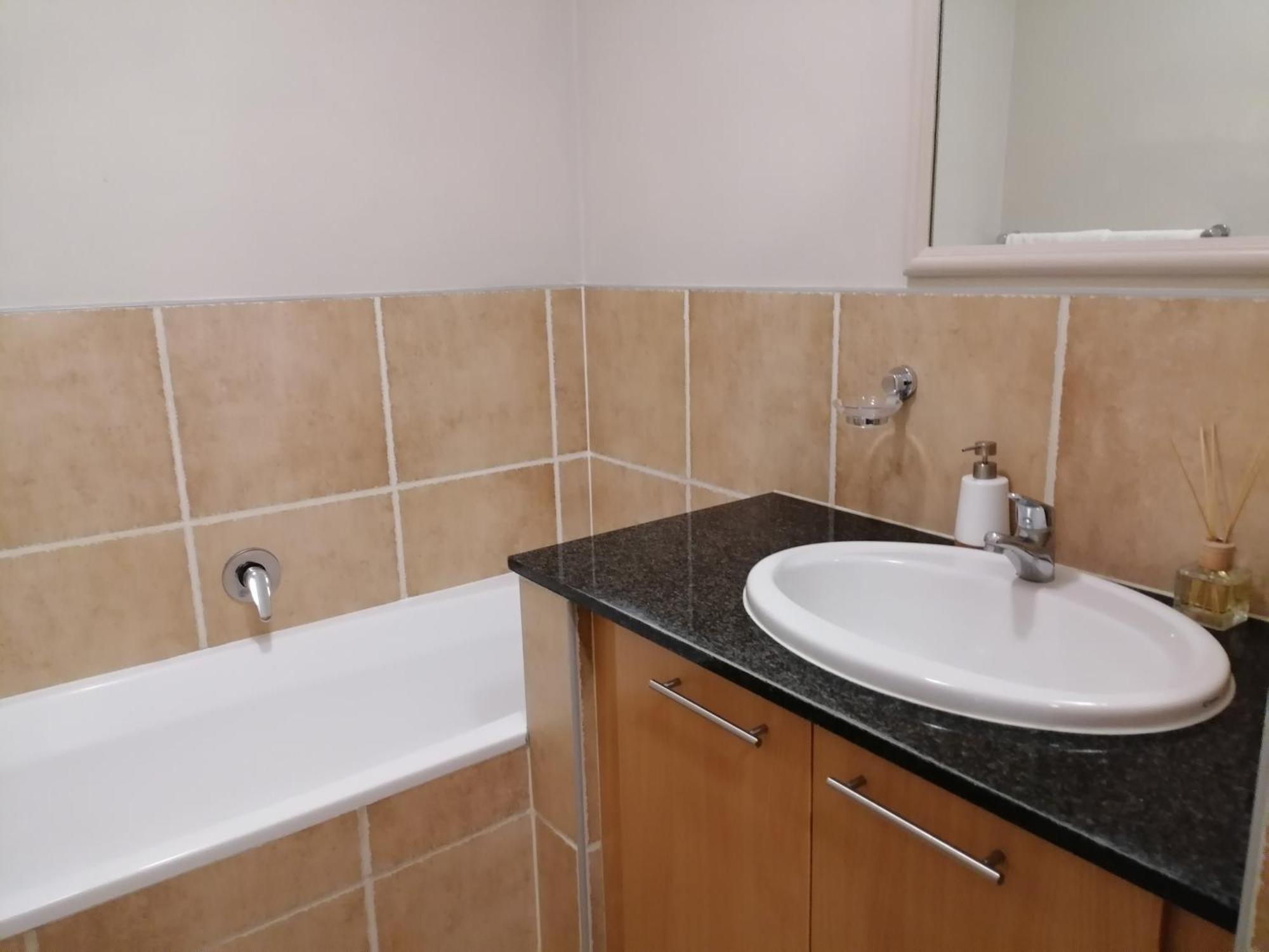 Emabheleni Executive Suites Westpoint Йоганнесбурґ Екстер'єр фото